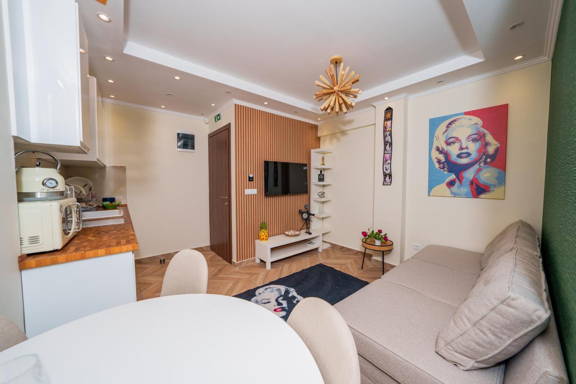 Peraía Lux Movie Stars Apartments Perea מראה חיצוני תמונה